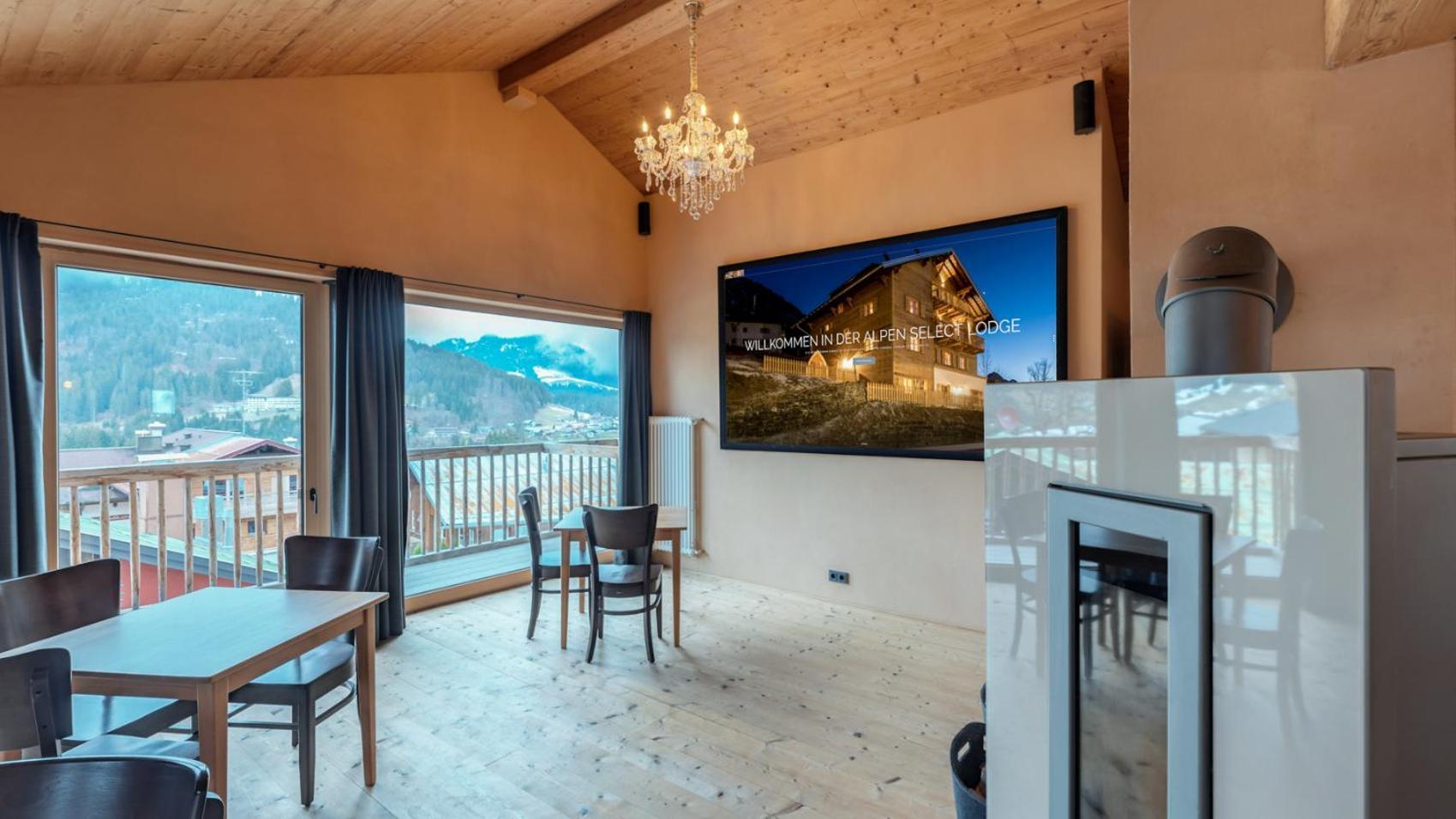 Alpen Select Lodge Kleinwalsertal Riezlern Esterno foto
